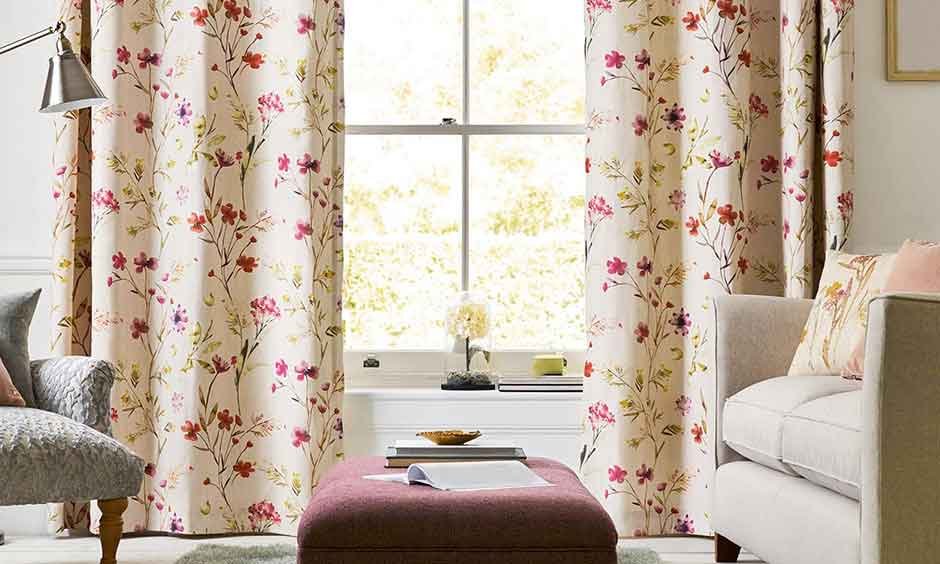 Living Room Curtain Design